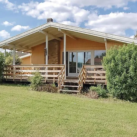 Сasa de vacaciones Preciosa Casa En Hejls Con Cocina Hejls