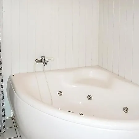 Preciosa Casa En Hejls Con Cocina Hejls